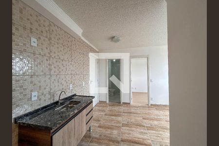 Apartamento para alugar com 35m², 2 quartos e sem vaga Apartamento para alugar com 35m², 2 quartos e sem vagaCozinha e Área de Serviço