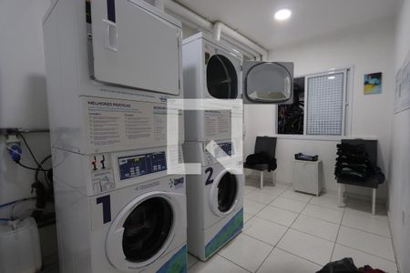 Área comum - Lavanderia coletiva de apartamento para alugar com 2 quartos, 38m² em Vila Tolstoi, São Paulo