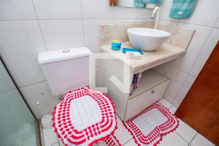 Casa à venda com 125m², 2 quartos e 1 vagaBanheiro do quarto 2