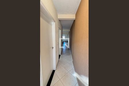 Casa à venda com 269m², 4 quartos e 4 vagas Casa à venda com 269m², 4 quartos e 4 vagasCorredor