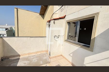 Casa à venda com 269m², 4 quartos e 4 vagas Casa à venda com 269m², 4 quartos e 4 vagasQuarto Varanda