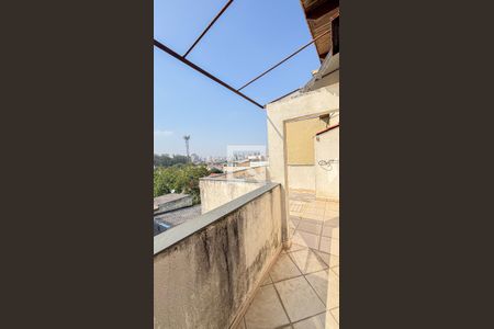 Casa à venda com 269m², 4 quartos e 4 vagas Casa à venda com 269m², 4 quartos e 4 vagasQuarto Varanda