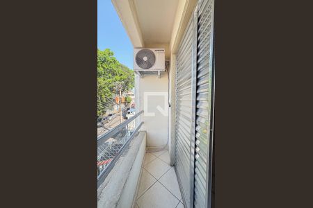 Casa à venda com 269m², 4 quartos e 4 vagas Casa à venda com 269m², 4 quartos e 4 vagasVaranda Suite