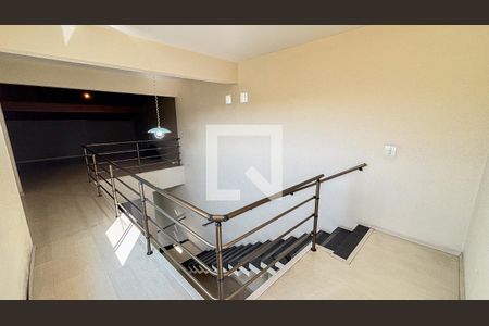 Casa à venda com 269m², 4 quartos e 4 vagas Casa à venda com 269m², 4 quartos e 4 vagasSotao