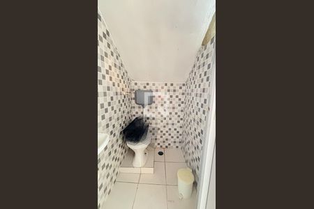 Casa à venda com 269m², 4 quartos e 4 vagas Casa à venda com 269m², 4 quartos e 4 vagasGaragem - Banheiro