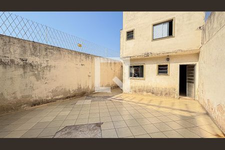 Casa à venda com 269m², 4 quartos e 4 vagas Casa à venda com 269m², 4 quartos e 4 vagasQuintal