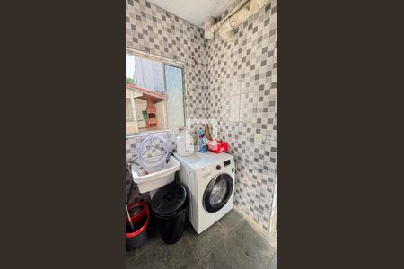 Casa à venda com 269m², 4 quartos e 4 vagas Casa à venda com 269m², 4 quartos e 4 vagasÁrea de Serviço