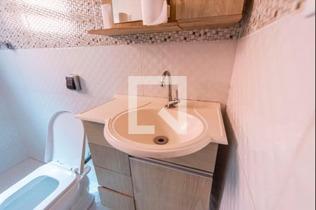 Lavabo de casa à venda com 3 quartos, 175m² em Jardim Santo André, Santo André