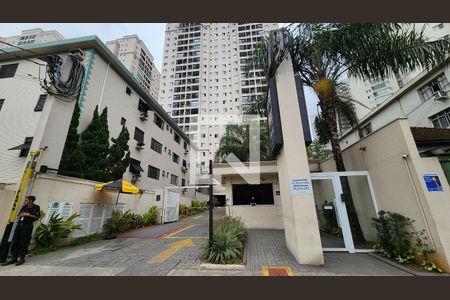 Apartamento para alugar com 68m², 2 quartos e 1 vaga Apartamento para alugar com 68m², 2 quartos e 1 vagaFachada