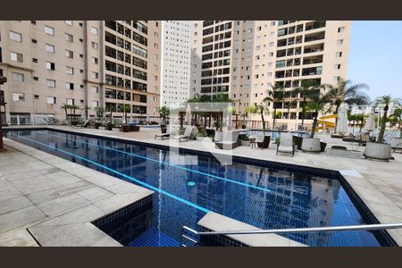 Apartamento para alugar com 68m², 2 quartos e 1 vaga Apartamento para alugar com 68m², 2 quartos e 1 vagaÁrea comum - Piscina