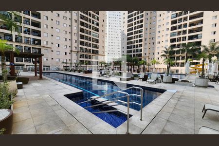 Apartamento para alugar com 68m², 2 quartos e 1 vaga Apartamento para alugar com 68m², 2 quartos e 1 vagaÁrea comum - Piscina