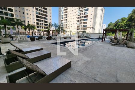 Apartamento para alugar com 68m², 2 quartos e 1 vaga Apartamento para alugar com 68m², 2 quartos e 1 vagaÁrea comum - Piscina