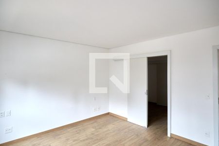 Suíte master de apartamento à venda com 4 quartos, 210m² em Lourdes, Belo Horizonte