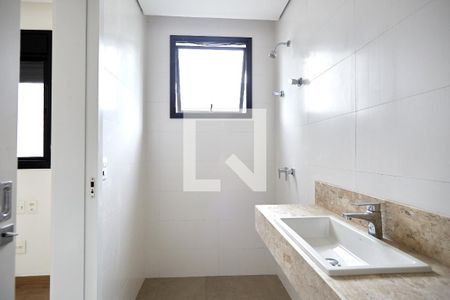 Apartamento à venda com 210m², 4 quartos e 4 vagasBanheiro da Suíte 1