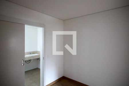 Closet da suíte de apartamento à venda com 4 quartos, 210m² em Lourdes, Belo Horizonte