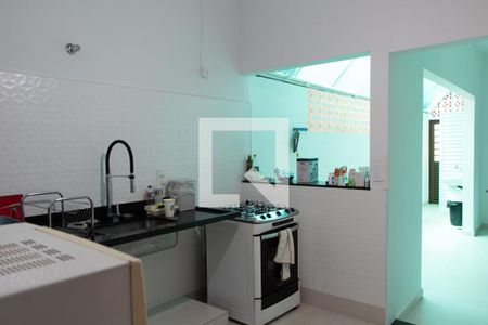 Casa para alugar com 180m², 3 quartos e 3 vagas Casa para alugar com 180m², 3 quartos e 3 vagasCOZINHA