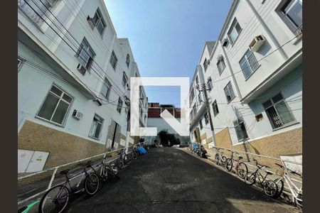 Apartamento à venda com 65m², 2 quartos e 1 vagaÁrea Comum