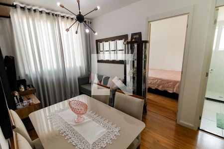 Sala de apartamento à venda com 2 quartos, 38m² em Paraisópolis, São Paulo