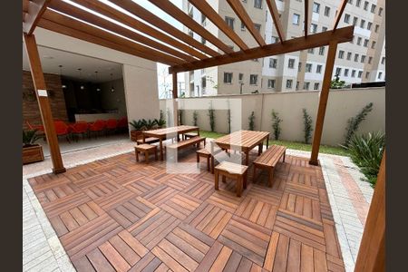 Apartamento para alugar com 38m², 2 quartos e sem vagaÁrea comum - Churrasqueira