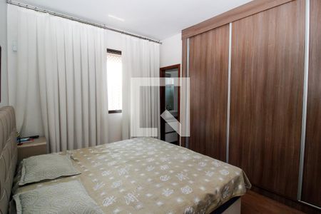 Apartamento à venda com 127m², 4 quartos e 2 vagasQuarto 