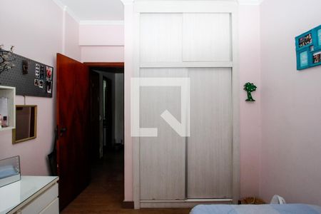 Apartamento à venda com 127m², 4 quartos e 2 vagasQuarto 2