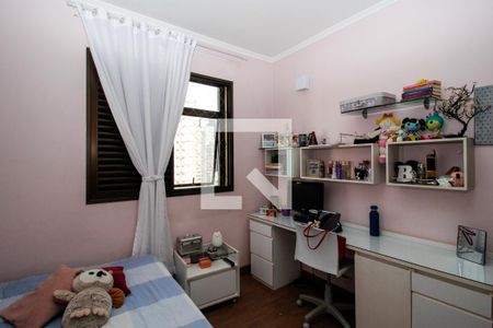 Apartamento à venda com 127m², 4 quartos e 2 vagasQuarto 2