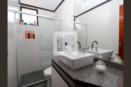 Apartamento à venda com 127m², 4 quartos e 2 vagasBanheiro 