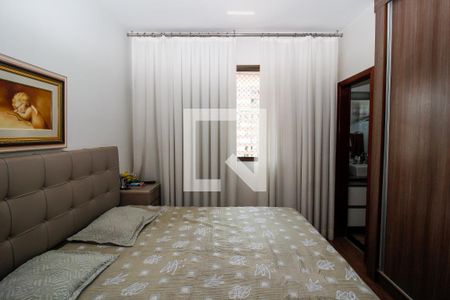 Apartamento à venda com 127m², 4 quartos e 2 vagasQuarto 