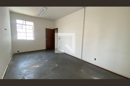 Casa para alugar com 500m², 8 quartos e 2 vagas Casa para alugar com 500m², 8 quartos e 2 vagasQuarto 5