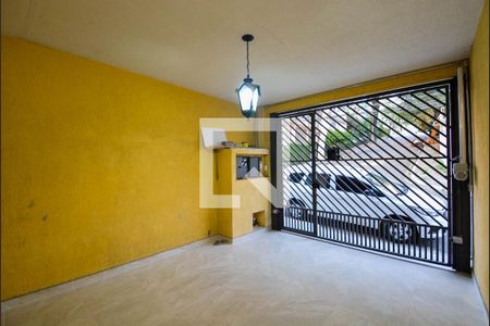 Casa à venda com 100m², 2 quartos e 1 vagaGaragem