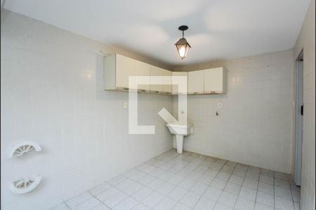 Casa à venda com 100m², 2 quartos e 1 vagaÁrea de Serviço