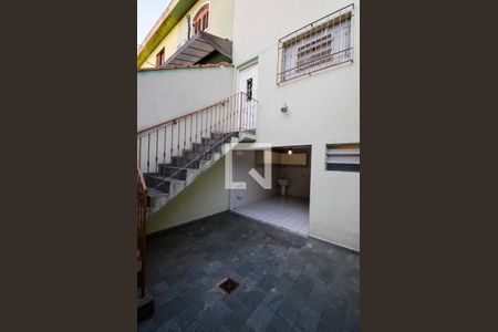 Casa à venda com 100m², 2 quartos e 1 vagaQuintal