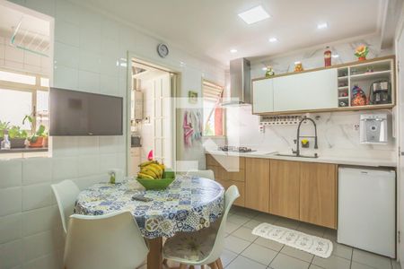 Apartamento à venda com 97m², 4 quartos e 2 vagasCozinha