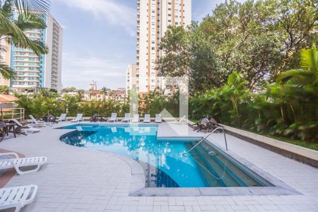 Apartamento à venda com 97m², 4 quartos e 2 vagasÁrea comum - Piscina