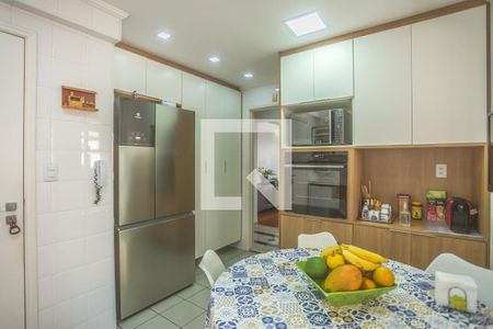 Apartamento à venda com 97m², 4 quartos e 2 vagasCozinha