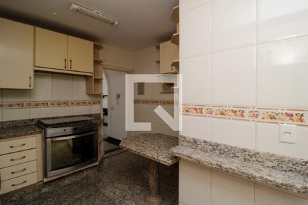 Apartamento à venda com 150m², 4 quartos e 2 vagas Apartamento à venda com 150m², 4 quartos e 2 vagasCozinha