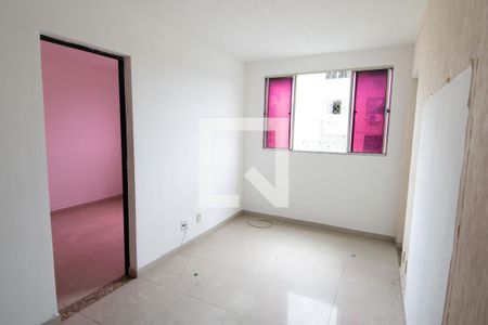 Sala de apartamento para alugar com 3 quartos, 49m² em Engenho do Porto, Duque de Caxias