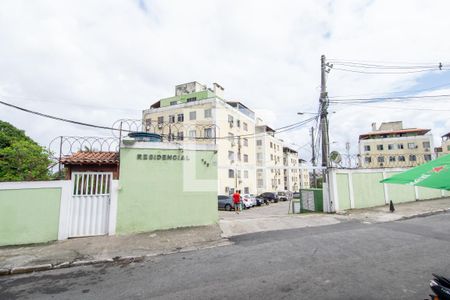 Apartamento para alugar com 49m², 3 quartos e 1 vaga Apartamento para alugar com 49m², 3 quartos e 1 vagaFachada