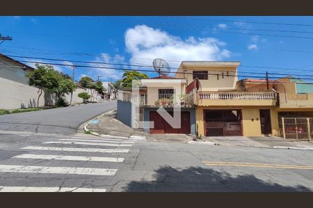 Casa à venda com 152m², 3 quartos e 2 vagasFachada