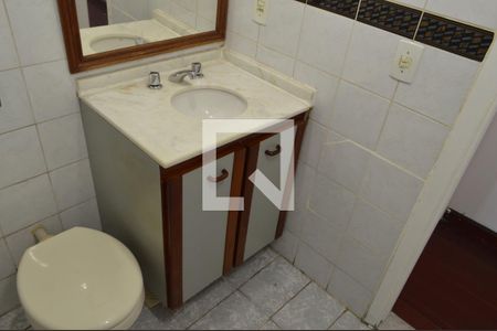 Apartamento à venda com 79m², 2 quartos e 2 vagas Apartamento à venda com 79m², 2 quartos e 2 vagasBanheiro