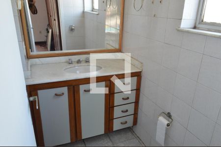Apartamento à venda com 79m², 2 quartos e 2 vagas Apartamento à venda com 79m², 2 quartos e 2 vagasBanheiro da Suíte