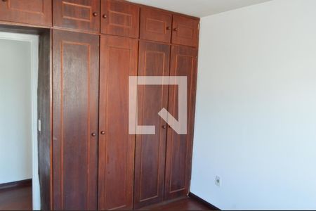 Apartamento à venda com 79m², 2 quartos e 2 vagas Apartamento à venda com 79m², 2 quartos e 2 vagasQuarto