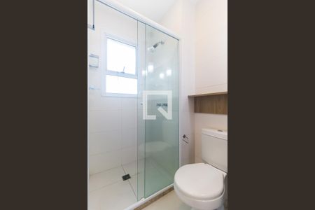 Apartamento para alugar com 74m², 2 quartos e 1 vaga Apartamento para alugar com 74m², 2 quartos e 1 vagaBanheiro da Suíte