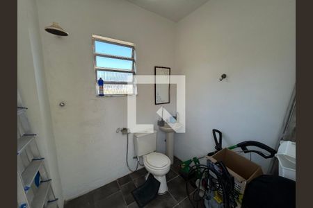 Casa à venda com 317m², 3 quartos e 3 vagasBanheiro 3