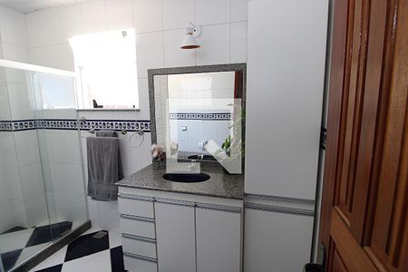 Casa à venda com 317m², 3 quartos e 3 vagasBanheiro 1