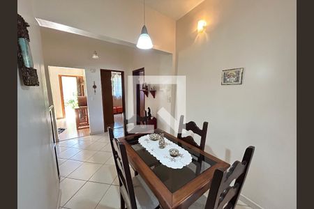 Casa à venda com 317m², 3 quartos e 3 vagasCopa