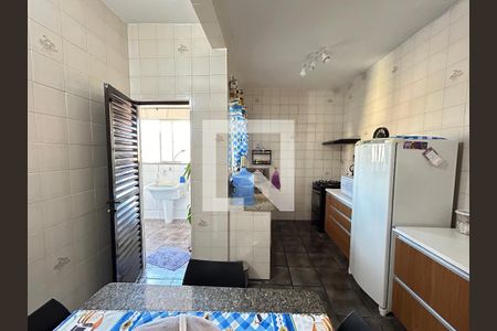 Casa à venda com 317m², 3 quartos e 3 vagasCozinha
