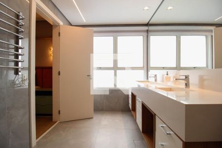 Apartamento para alugar com 107m², 2 quartos e 2 vagasBanheiro da Suíte Master