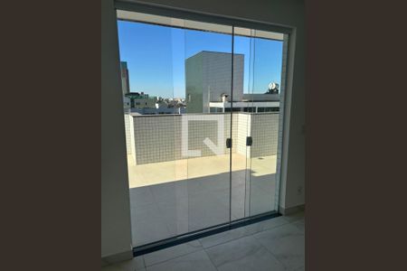 Apartamento à venda com 152m², 3 quartos e 3 vagas Apartamento à venda com 152m², 3 quartos e 3 vagasSala Segundo pavimento