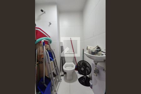 Apartamento à venda com 92m², 3 quartos e 2 vagas Apartamento à venda com 92m², 3 quartos e 2 vagasBanheiro de serviço